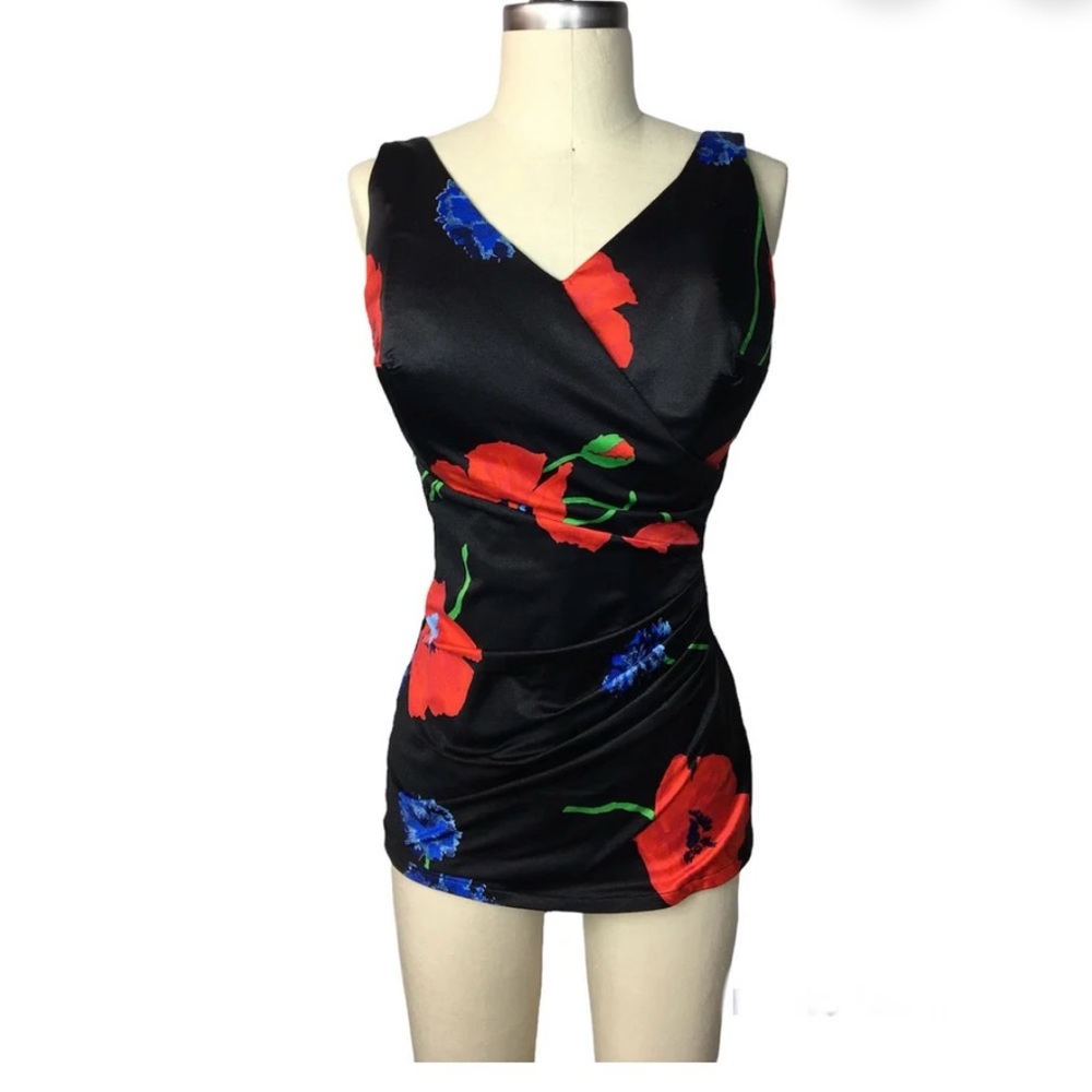 Vintage 1960s/1970s Big Poppy Flower Print Pinup Style Bathing Swimsuit VLV
Sz L